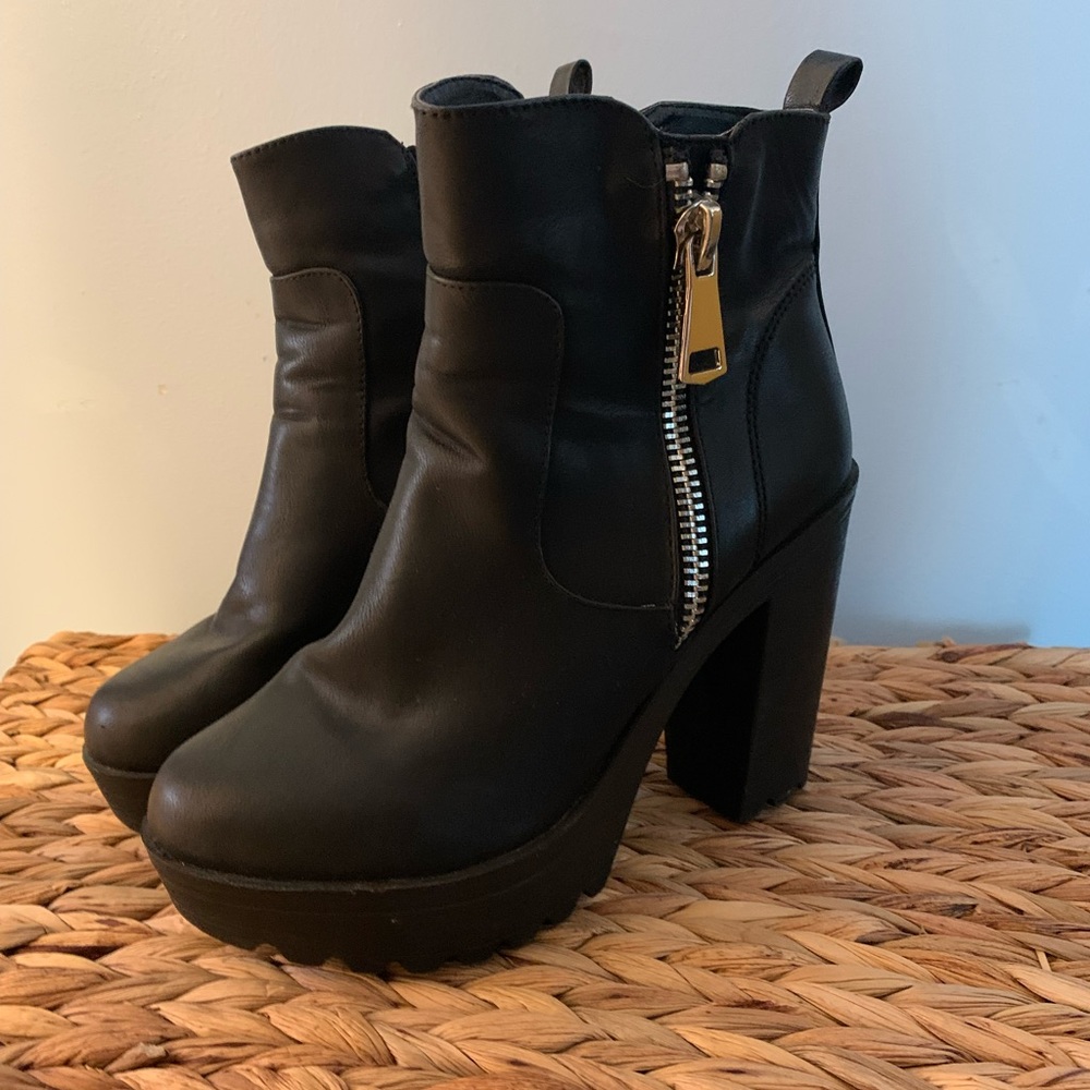 Steve Madden Platform Booties